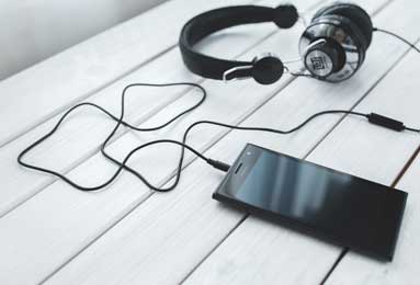 高昉洁羽毛球世锦赛首秀开门红！晋级女单32强