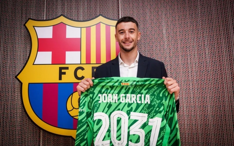 霍安-加西亚澄清转会传闻：加盟巴萨的最终选择权始终属于我