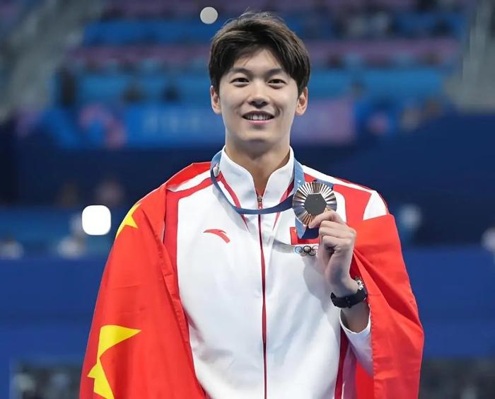 汪顺潘展乐出战全锦赛，孙杨张雨霏同场竞技